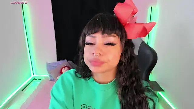 zoesullivan online show from December 2024 08:44:01 AM