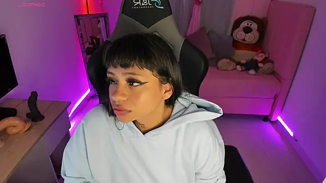 zoesullivan online show from March 2025 09:12:02 AM