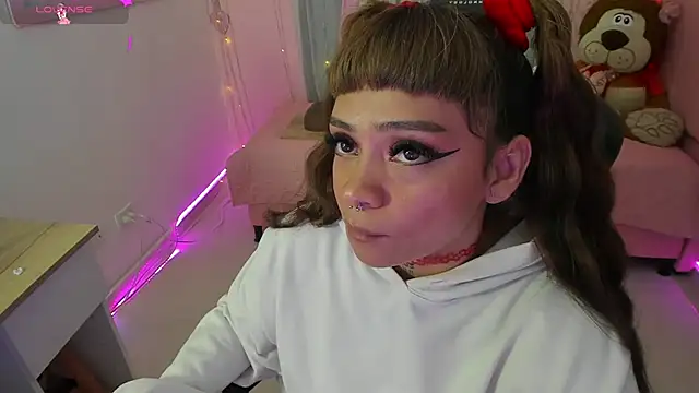 zoesullivan online show from September 2025 02:49:02 PM