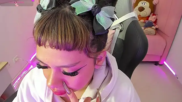 zoesullivan online show from September 2025 10:42:02 AM