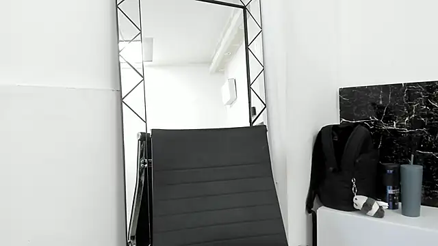 Juliabadlee online show from January 2025 11:33:01 PM