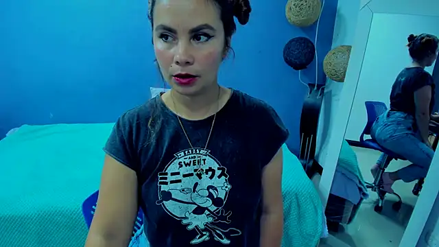 gigi stephans online show from March 2025 02:16:02 AM