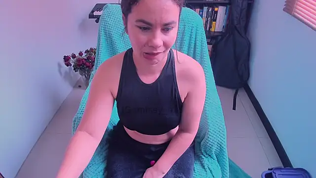 gigi stephans online show from June 2026 02:48:02 PM