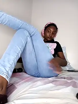 StacyGee24 online show from May 2026 01:30:02 PM