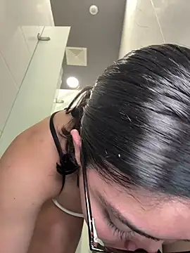 zui lu online show from March 2025 08:19:02 AM