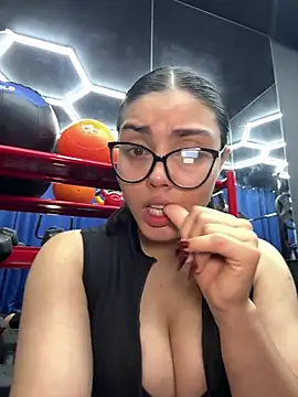 zui lu online show from March 2025 04:37:02 AM