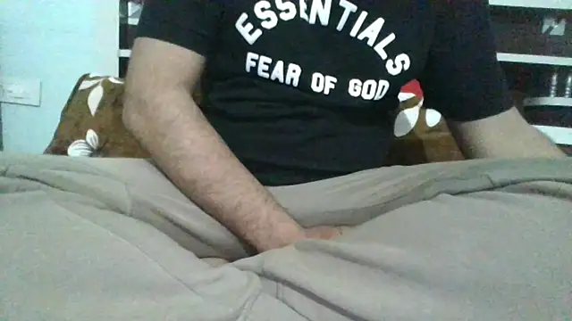 Snapshot of lovehalf08 chatting on February 2025 05:07:02 PM lovehalf08 online show from February 2025 05:07:02 PM
