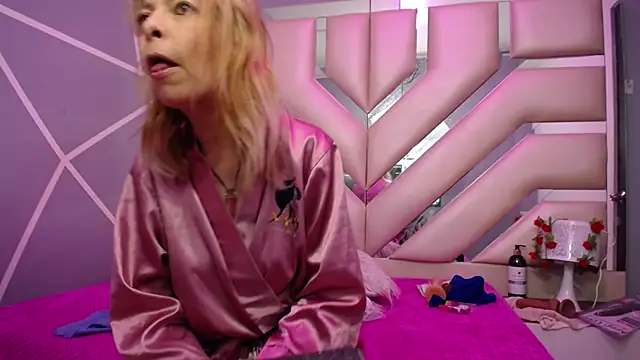 sophia ny online show from February 2025 09:31:01 PM