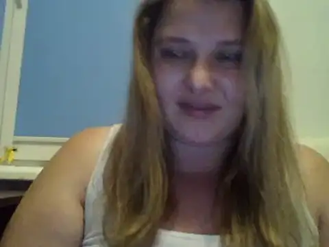 Snapshot of ParisMimi chatting on November 2025 09:59:01 PM ParisMimi online show from November 2025 09:59:01 PM