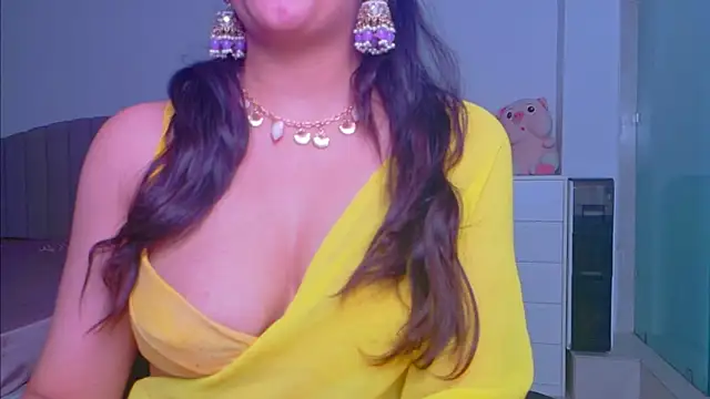Snapshot of Aashika-Kaur chatting on September 2025 04:24:01 AM Aashika-Kaur online show from September 2025 04:24:01 AM