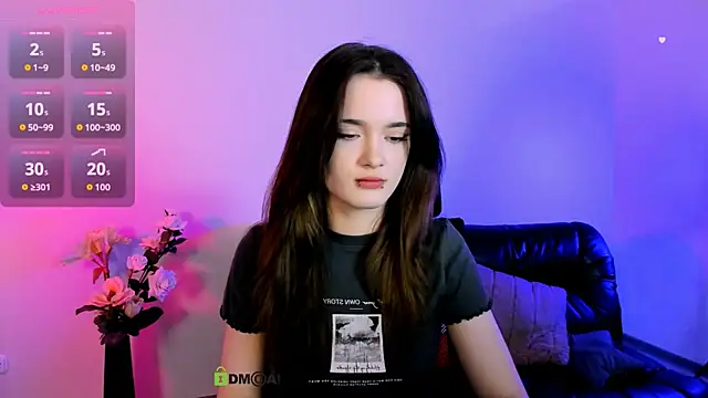 liana kisses online show from June 2026 07:01:02 PM