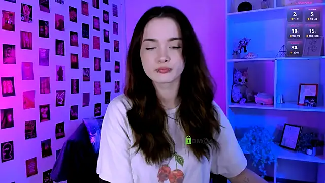 liana kisses online show from June 2026 06:35:02 PM