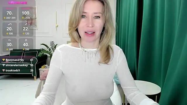 Snapshot of Jolie_Ozolla chatting on January 2025 02:21:01 PM Jolie Ozolla online show from January 2025 02:21:01 PM