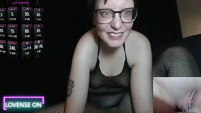 Snapshot of PernillaGirl chatting on January 2025 07:13:02 PM PernillaGirl online show from January 2025 07:13:02 PM