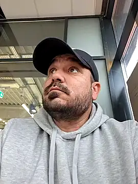 Futacisu online show from November 2025 08:07:01 AM