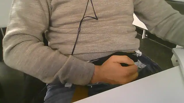 HornyBoy  2004 online show from February 2025 06:54:02 PM