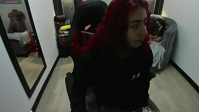 selene red  online show from March 2025 12:41:02 PM