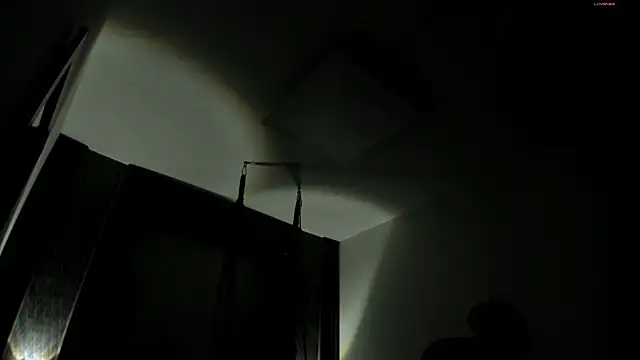 selene red  online show from November 2025 01:22:02 PM