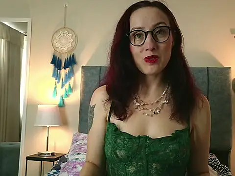 IberianMoonMK online show from June 2026 05:35:01 PM
