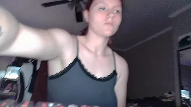 Elliewgfs online show from December 2024 11:17:02 PM