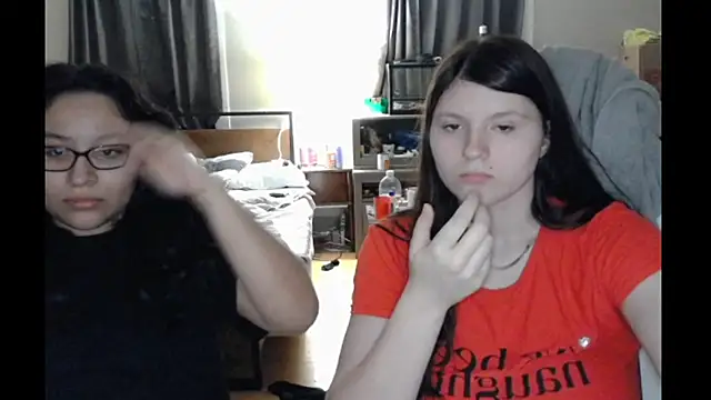 Elliewgfs online show from March 2025 02:08:01 AM