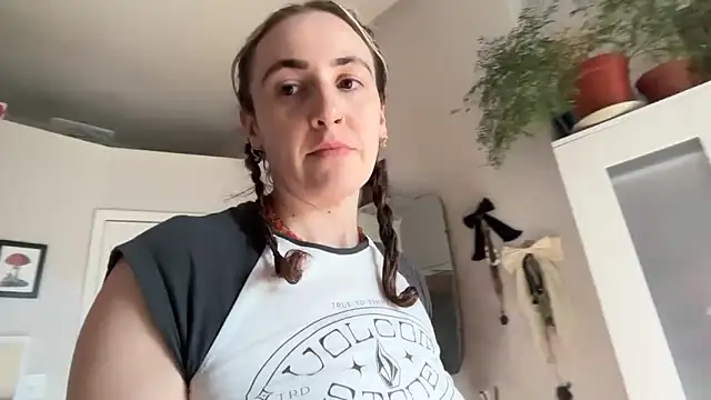 Littlelolo60 online show from May 2026 03:17:01 PM