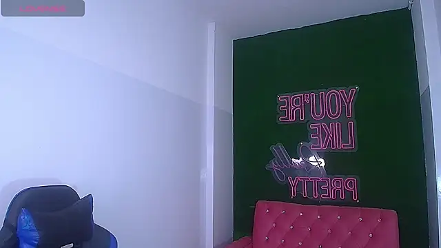 Snapshot of brenda_a_ chatting on December 2024 10:28:02 AM brenda a online show from December 2024 10:28:02 AM