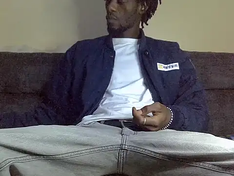 Snapshot of Delicious-D chatting on November 2025 07:23:02 PM Delicious-D online show from November 2025 07:23:02 PM