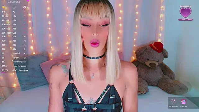 Snapshot of AlanaBekeer chatting on October 2025 09:35:01 PM AlanaBekeer online show from October 2025 09:35:01 PM