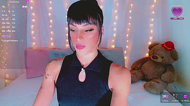 Snapshot of AlanaBekeer chatting on November 2025 09:13:02 PM AlanaBekeer online show from November 2025 09:13:02 PM