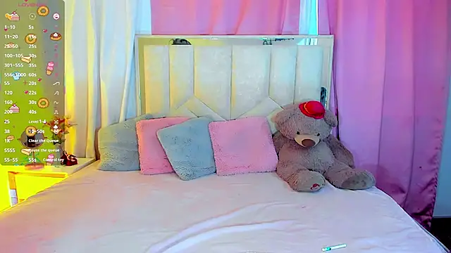 Snapshot of AlanaBekeer chatting on March 2026 10:13:01 PM AlanaBekeer online show from March 2026 10:13:01 PM