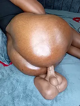 sweettnadia online show from September 2025 09:04:02 PM