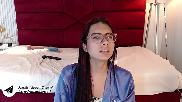 Snapshot of sara_saenz99 chatting on March 2025 10:26:01 PM sara saenz99 online show from March 2025 10:26:01 PM