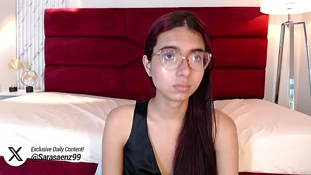 Snapshot of sara_saenz99 chatting on March 2025 10:43:02 PM sara saenz99 online show from March 2025 10:43:02 PM
