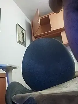 Snapshot of skrigul12 chatting on November 2025 06:38:02 AM skrigul12 online show from November 2025 06:38:02 AM