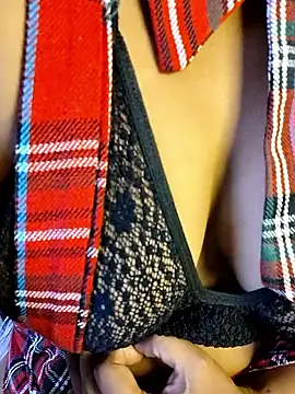 Snapshot of VR_here_4U chatting on February 2026 06:50:01 PM VR here 4U online show from February 2026 06:50:01 PM