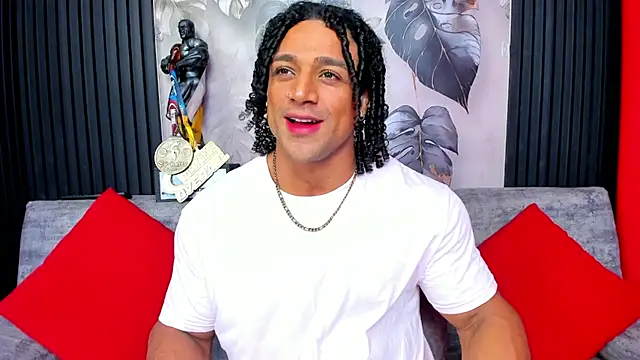 MikeEstevess online show from October 2025 07:18:02 AM