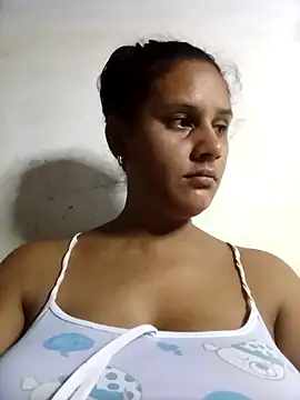 Snapshot of Andreita_95 chatting on September 2025 07:40:02 AM Andreita 95 online show from September 2025 07:40:02 AM