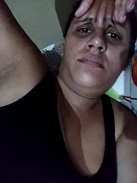 Snapshot of Andreita_95 chatting on October 2025 10:10:01 PM Andreita 95 online show from October 2025 10:10:01 PM