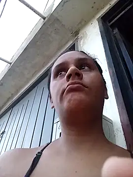 Snapshot of Andreita_95 chatting on October 2025 10:33:02 PM Andreita 95 online show from October 2025 10:33:02 PM