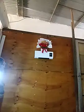 Snapshot of Andreita_95 chatting on November 2025 02:28:01 PM Andreita 95 online show from November 2025 02:28:01 PM