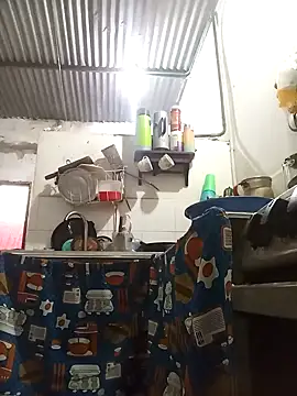 Snapshot of Andreita_95 chatting on November 2025 11:21:01 AM Andreita 95 online show from November 2025 11:21:01 AM