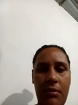 Snapshot of Andreita_95 chatting on November 2025 10:25:01 AM Andreita 95 online show from November 2025 10:25:01 AM