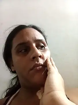 Snapshot of Andreita_95 chatting on December 2025 10:08:02 PM Andreita 95 online show from December 2025 10:08:02 PM