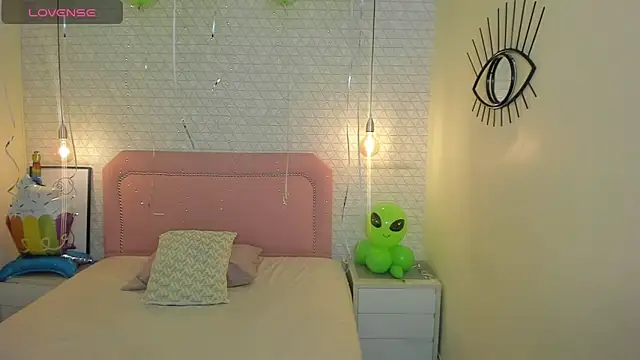 Kittytimberlake online show from March 2026 01:38:01 PM