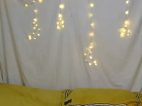 Snapshot of StarBarbiee chatting on December 2025 08:26:02 PM StarBarbiee online show from December 2025 08:26:02 PM