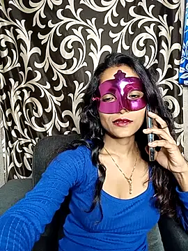 REVA DARLING online show from April 2026 07:14:02 AM
