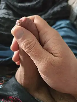 Snapshot of ruffuuss chatting on April 2026 04:04:01 PM ruffuuss online show from April 2026 04:04:01 PM