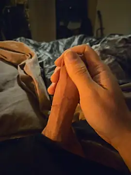 Snapshot of ruffuuss chatting on April 2026 05:45:02 AM ruffuuss online show from April 2026 05:45:02 AM