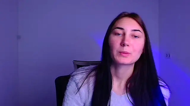 Jennifer Blum online show from December 2024 05:40:02 AM